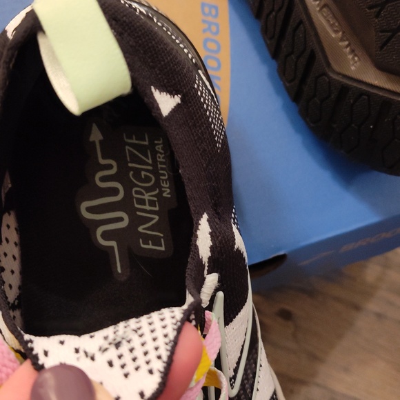 Brooks Levitate StealthFit 6 - Picture 8 of 9